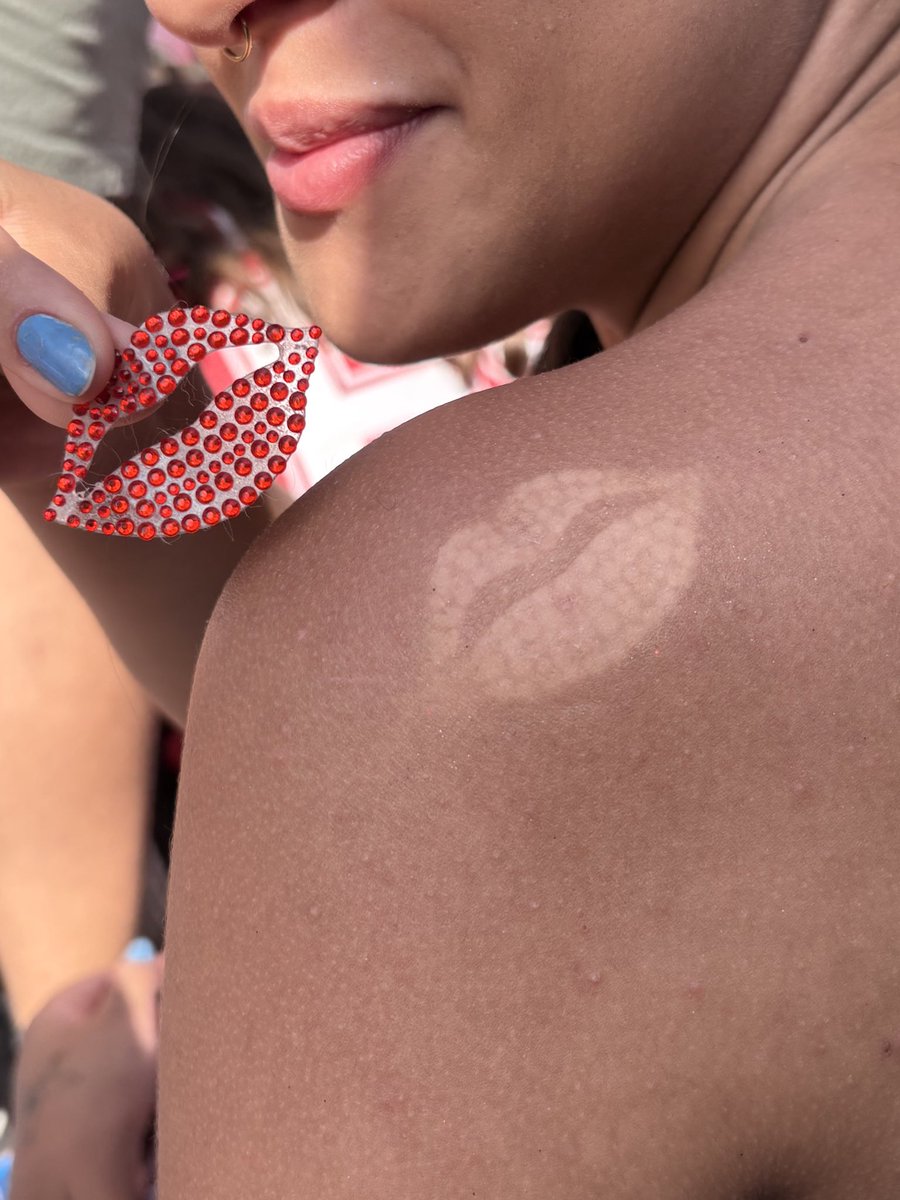 kiara ྀི BRINAPALOOZA tweet media