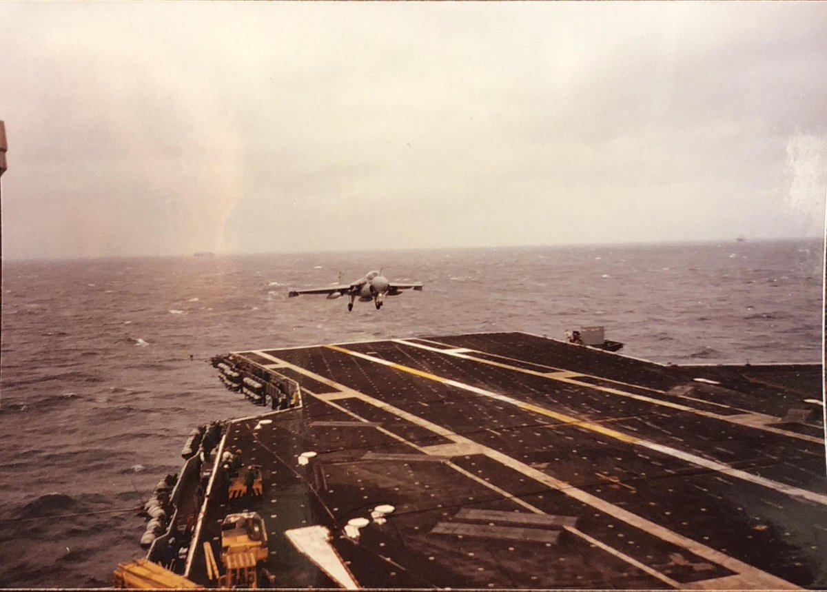 Senator Mark Kelly tweet media