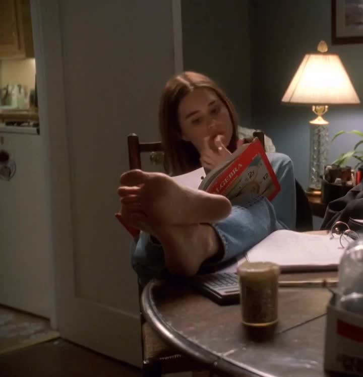 Alison Lohman tweet media