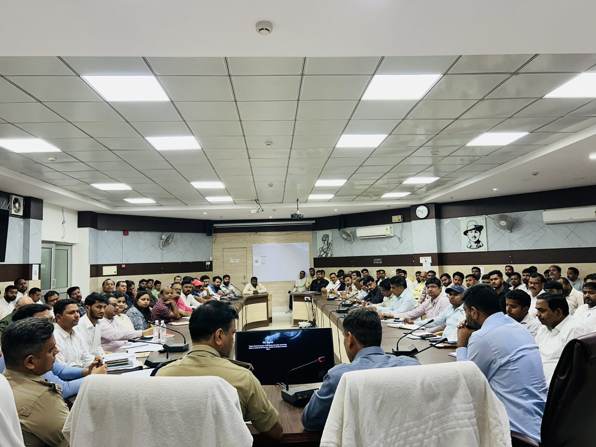 Commissioner Gorakhpur Division Gorakhpur tweet media