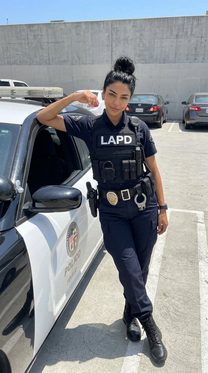Cop Girl Mira tweet media