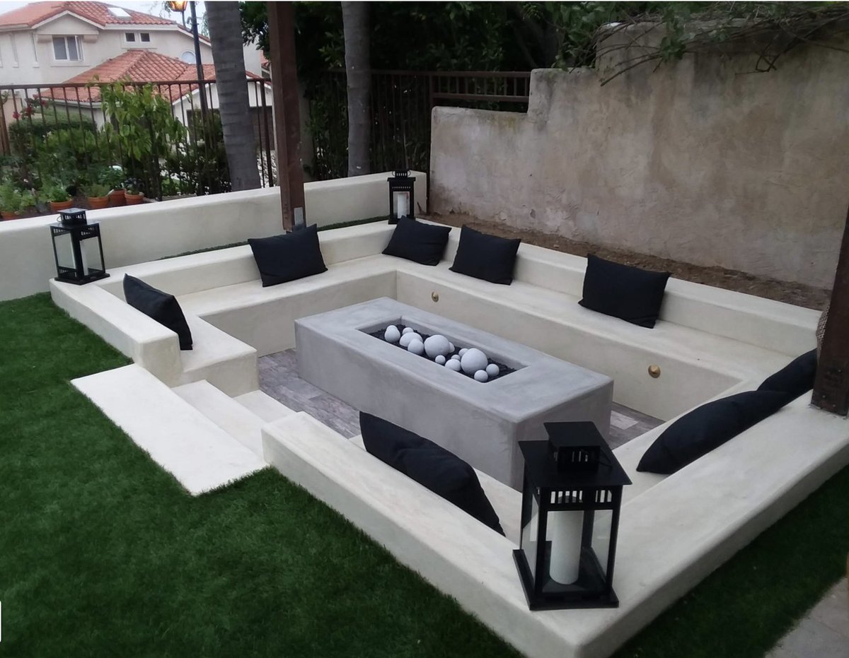 DelRanchoPool's tweet image. Built by Del Rancho Pools, this custom sunken fire pit lounge is where sleek design meets backyard comfort 🔥✨ Whether you're hosting friends or unwinding under the stars, we turn outdoor spaces into your personal paradise. #DelRanchoPools #OutdoorLiving #CustomBackyard