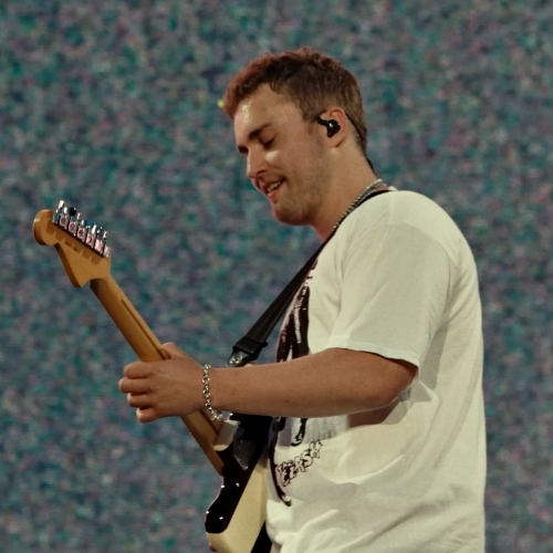 Music-News.com tweet media