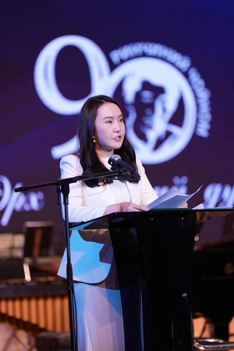 Чинбатын Ундрам tweet media