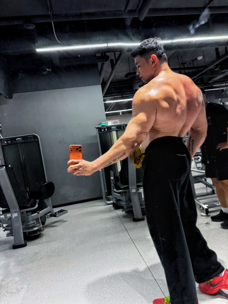 小明同学 tweet media