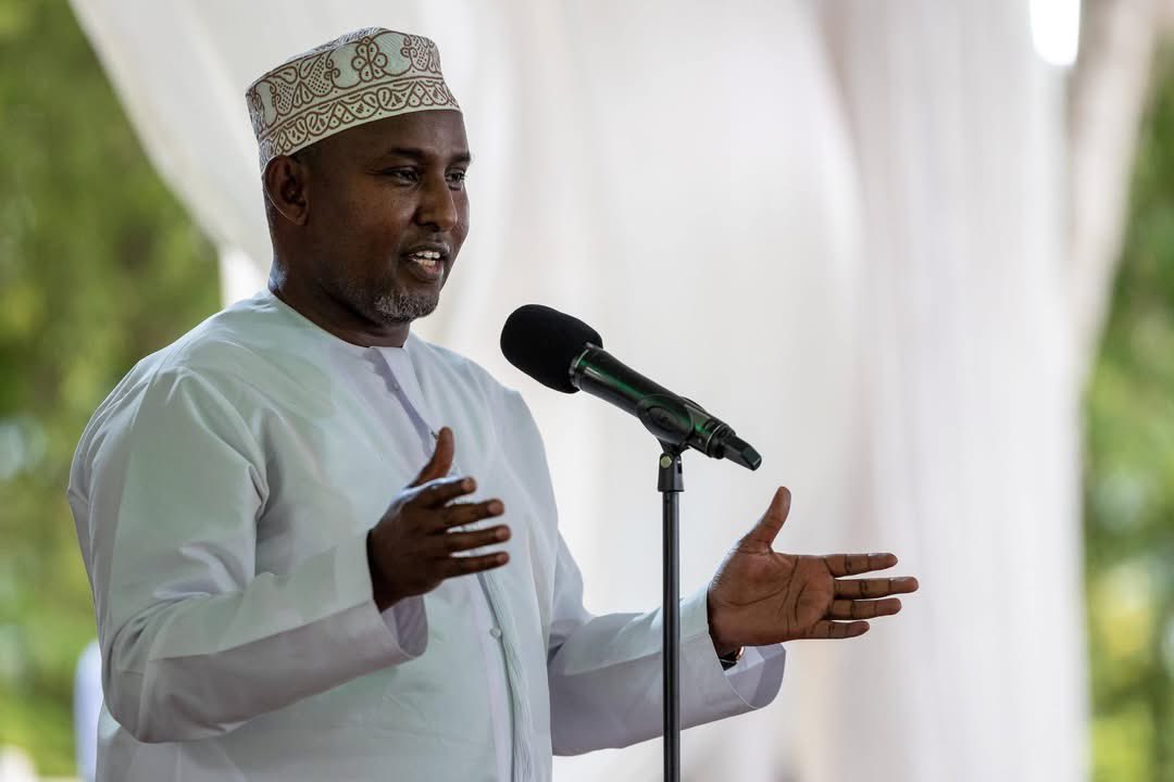 JUNET MOHAMED, E.G.H, MP. tweet media