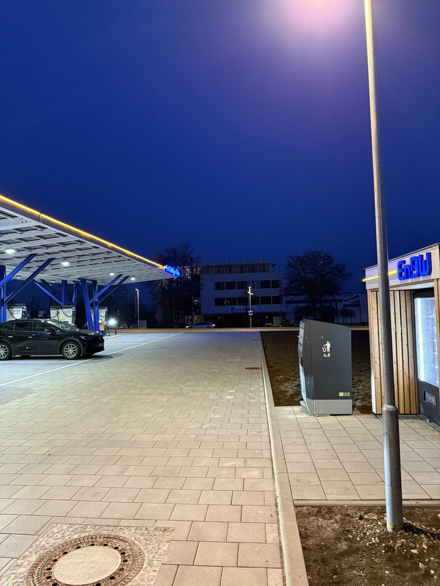 ManniMan tweet media