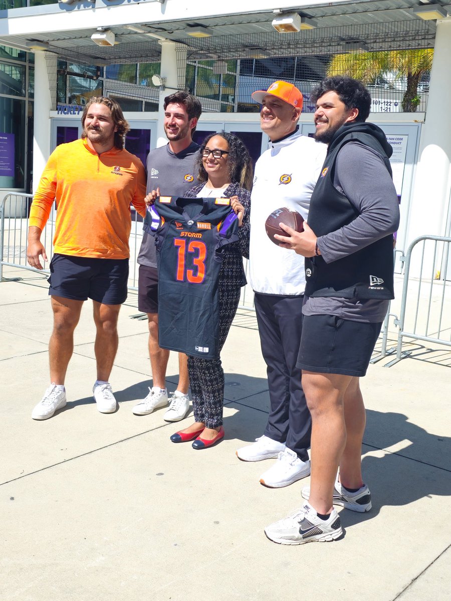 Anthony Becht tweet media