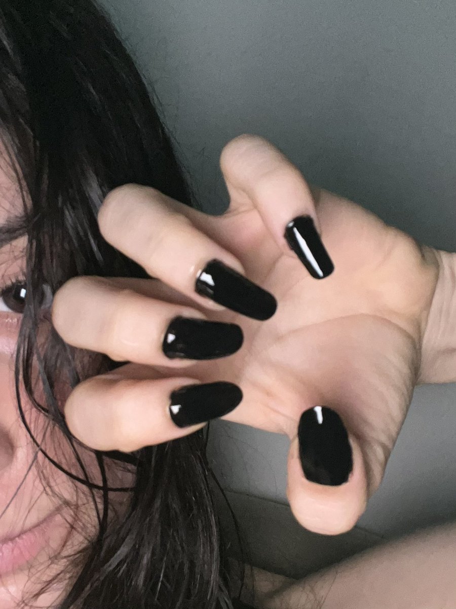 becaralha tweet media