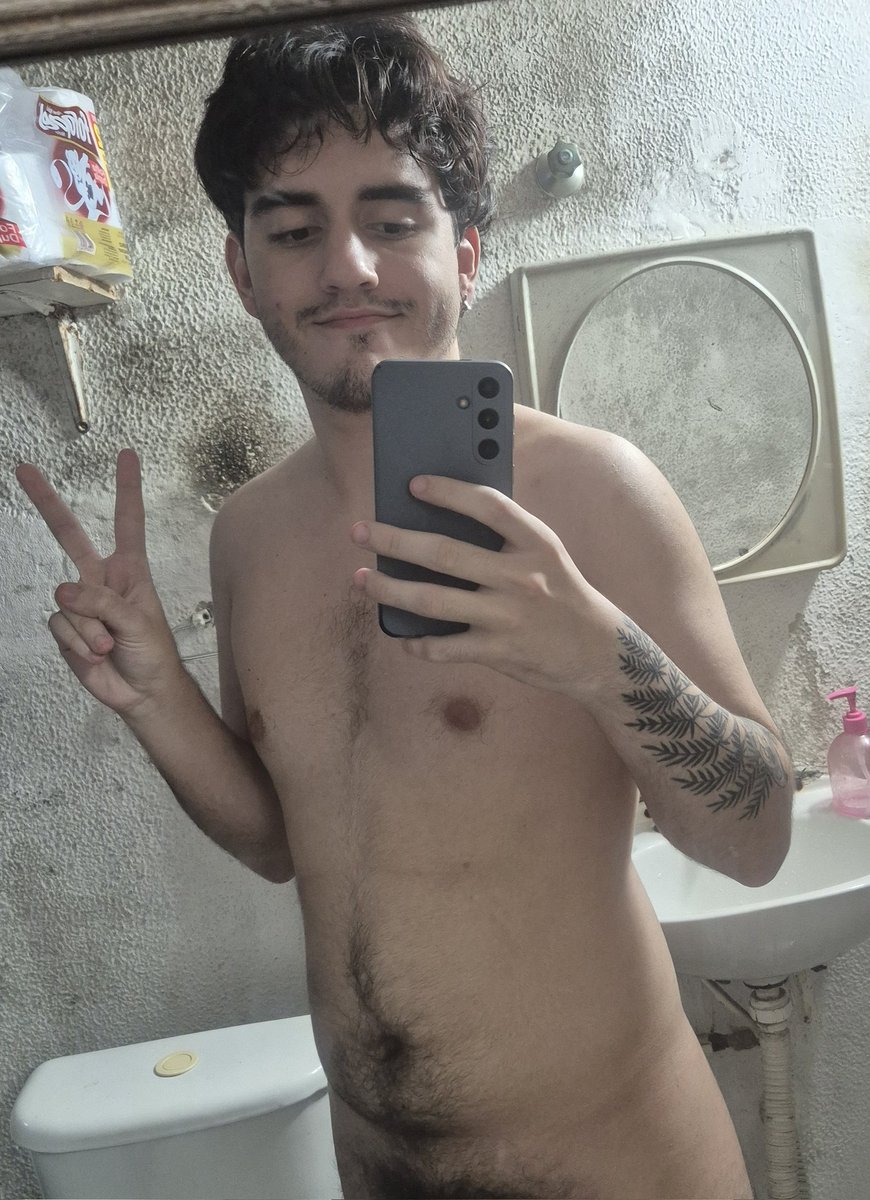 idahC || LGB sem o T é a minha BOLA! tweet media