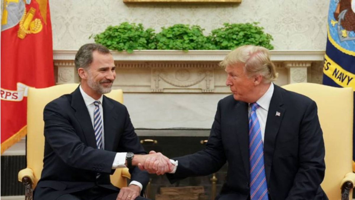 ONLY MELANIA tweet media