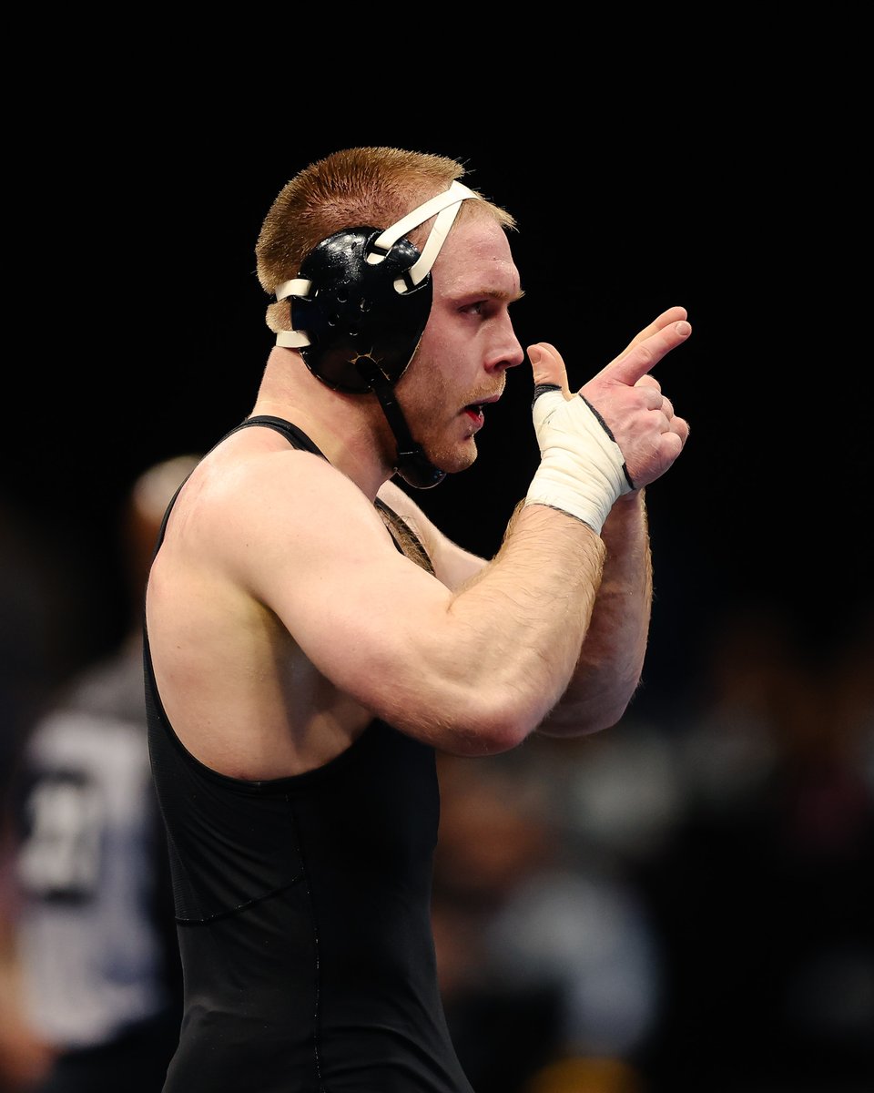 Iowa Hawkeye Wrestling tweet media