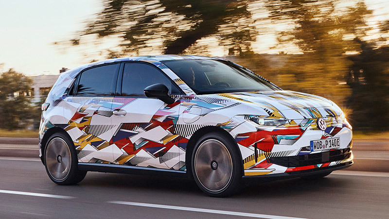 elèctrics|cat tweet media