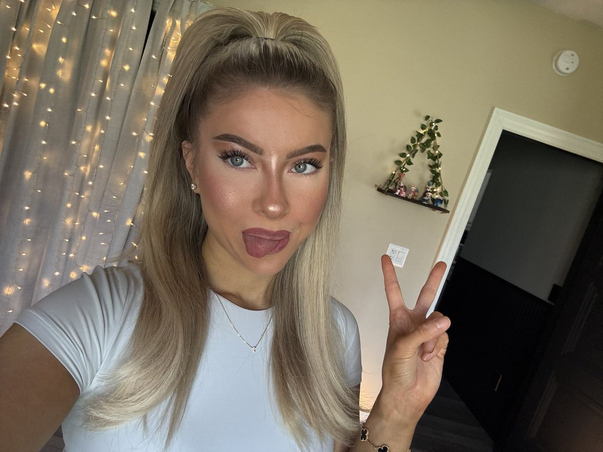 shaya 💜 tweet media