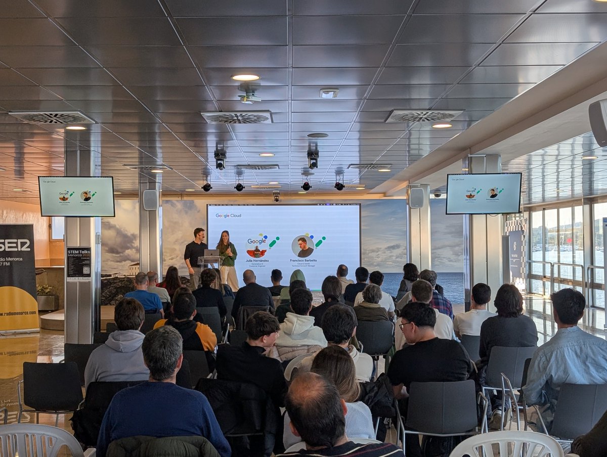 GDGMenorca's tweet photo. Júlia y Francisco de @GoogleCloud_ES continúan introduciendo casos reales en los que trabajan en #GoogleCloud

En directe a: https://t.co/GcSfhTkI3p https://t.co/MC7Ga4kBb3
