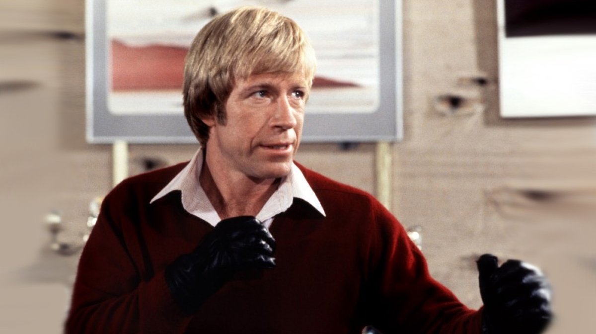 NOTICINE.com tweet media