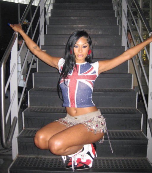 𝓓. ᯓᡣ𐭩 tweet media