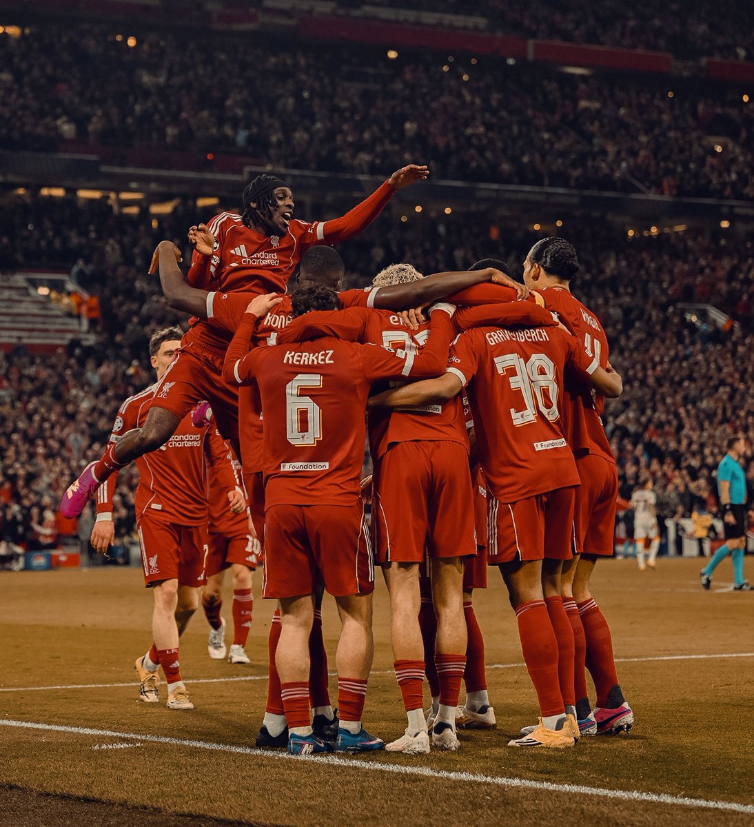 𝒏𝒖𝒈𝒔 tweet media