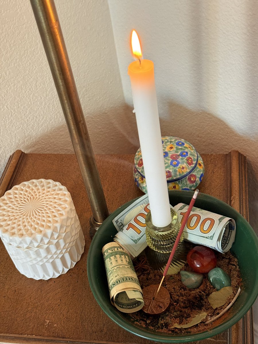 Goddess Erica tweet media