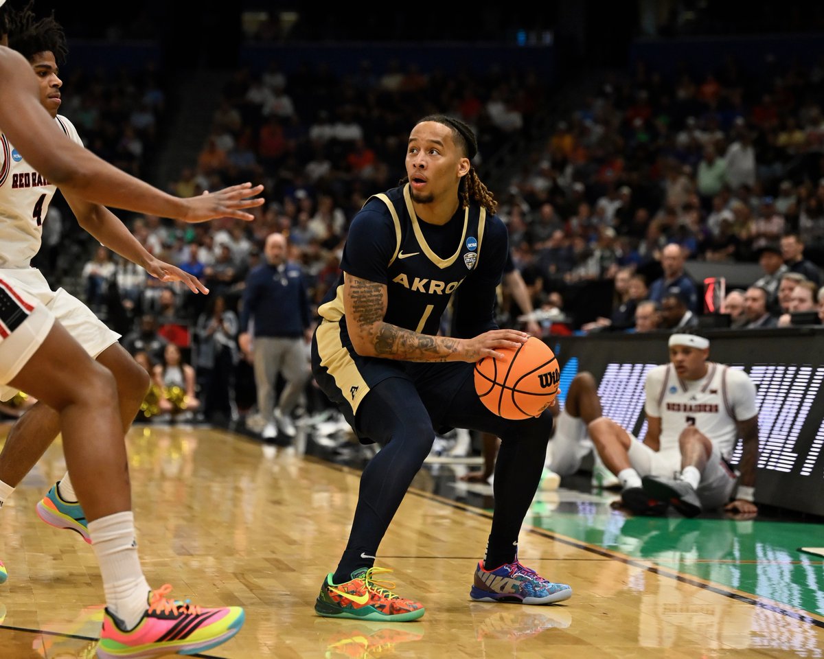 Akron Zips MBB tweet media