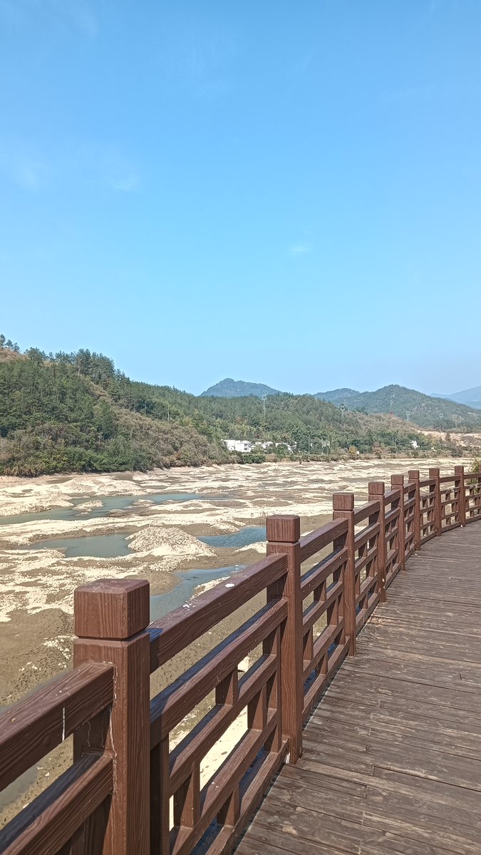 Elaine Tay tweet media