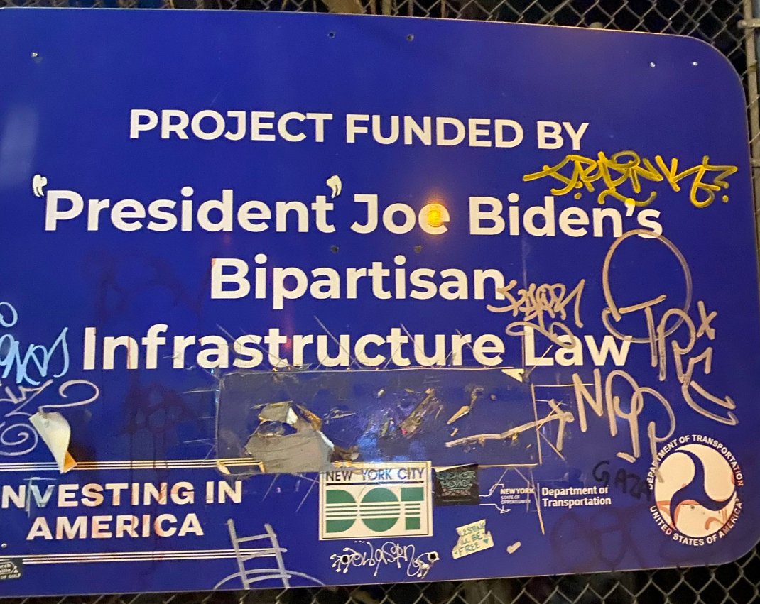 Thinking Munk tweet media