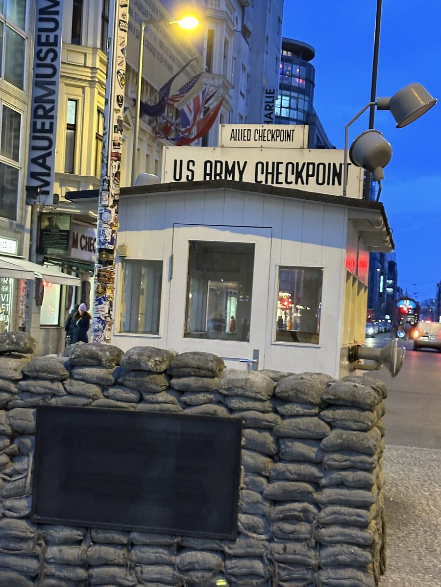 El Hombre Invisible tweet media