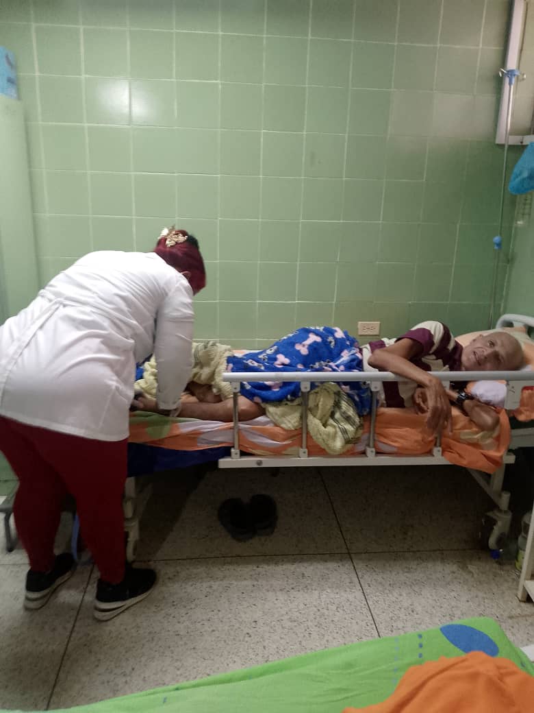 Brigada Médica Cubana
Centro Diagnóstico Integral 
Hugo de los Reyes Chávez 
 Sosa 
Brindamos una atención que se caracteriza por la eficiencia y la calidad humana 
🇨🇺🇨🇺🇨🇺🇻🇪🇨🇺🇨🇺🇨🇺
#CubaCoopera #CubaPorLaVida
<a href="/Bmcbarinas/">Brigada Médica Cubana Estado Barinas</a>