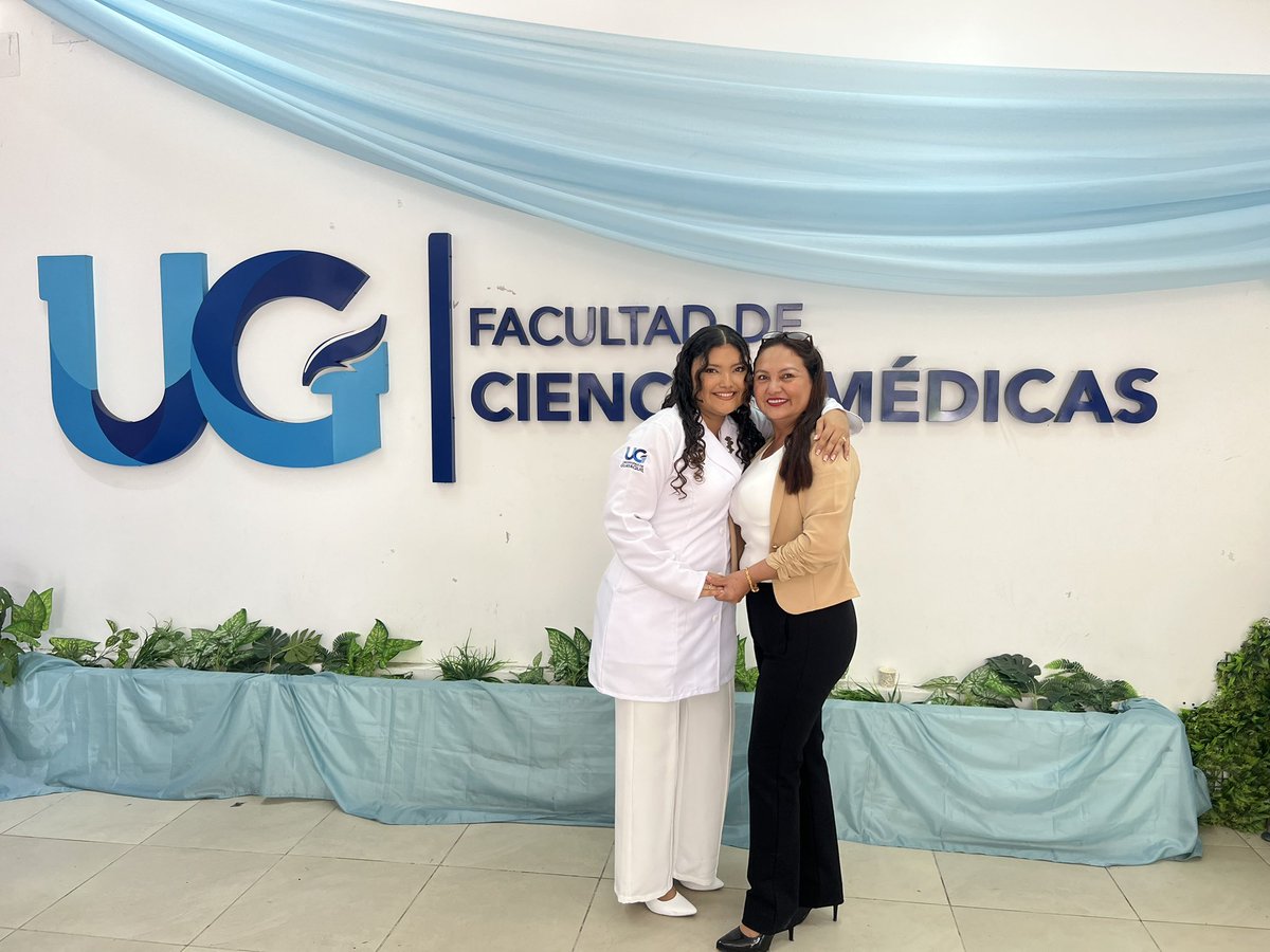 LemosNandy's tweet photo. Todo esto no habría sido posible sin el amor más grande que tengo: mi mamita💗Gracias por cada sacrificio que haces día a día, por tu apoyo incondicional y por ser siempre mi fuerza en los momentos difíciles. Todo lo que soy y estoy logrando también es por ti 
Te amo❤️ https://t.co/GWT83F79zH