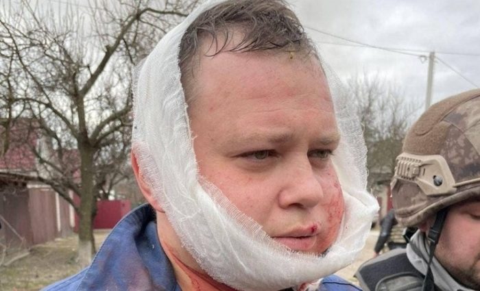 <a href="/MatkovskyiOM/">Олег Матковcький</a> Все забыли? А я помню! Пилот майор Красноярцев, сбитый над Черниговом 5 марта 2022, после приземления застрелил местного жителя Виталия Сергиенко в его дворе. Безоружный Сергиенко хотел его задержать. Вот он, бедный безобидный пупсик.