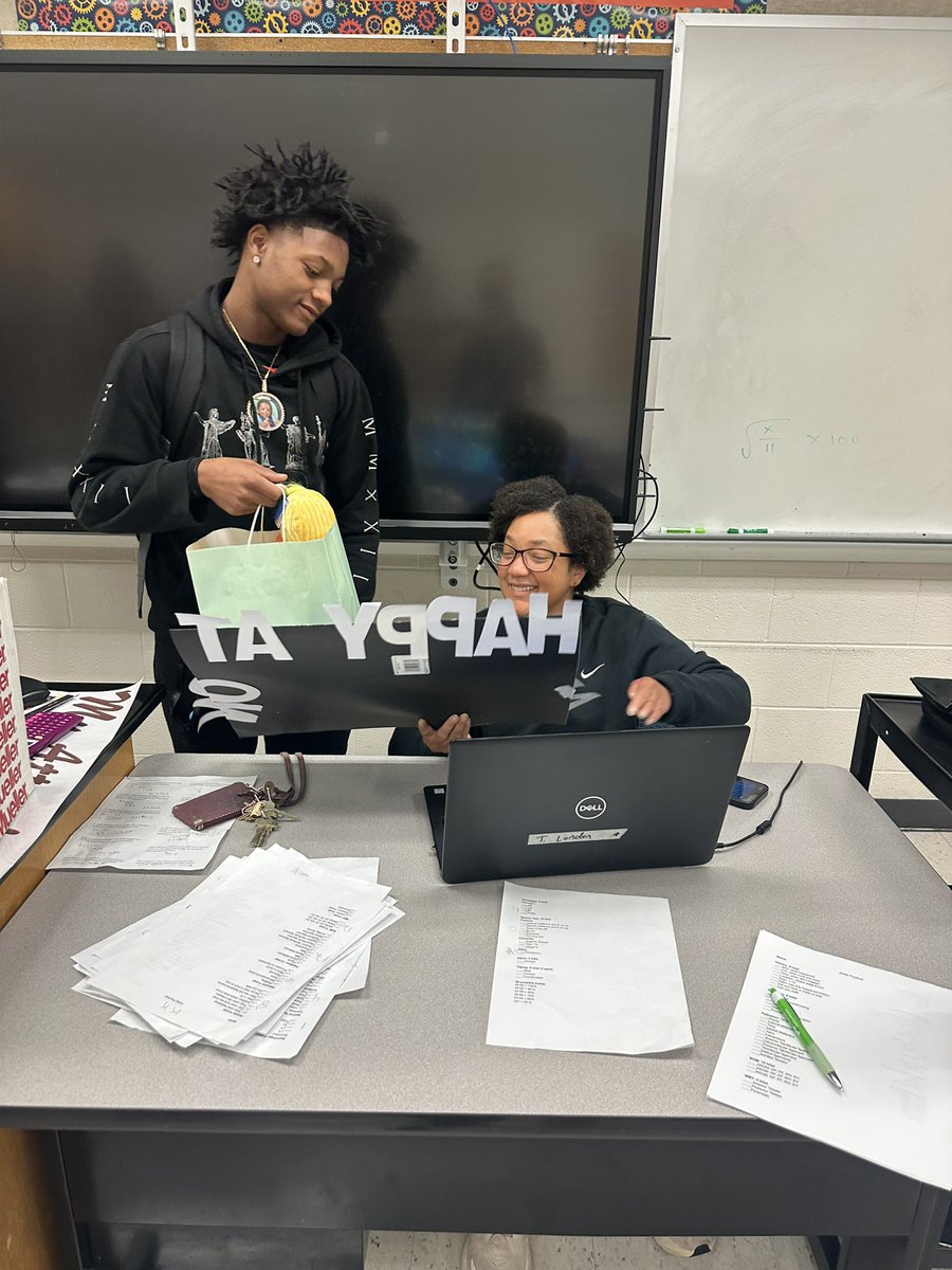 _canesathletics's tweet photo. Shout out to our very own @HeritageHS Athletic Trainer @TicynnLondon we appreciate everything you do to support our student-athletes, the athletic department, and the #5800Family #AthleticTrainingAppreciationMonth https://t.co/wQ5S5qyR6D