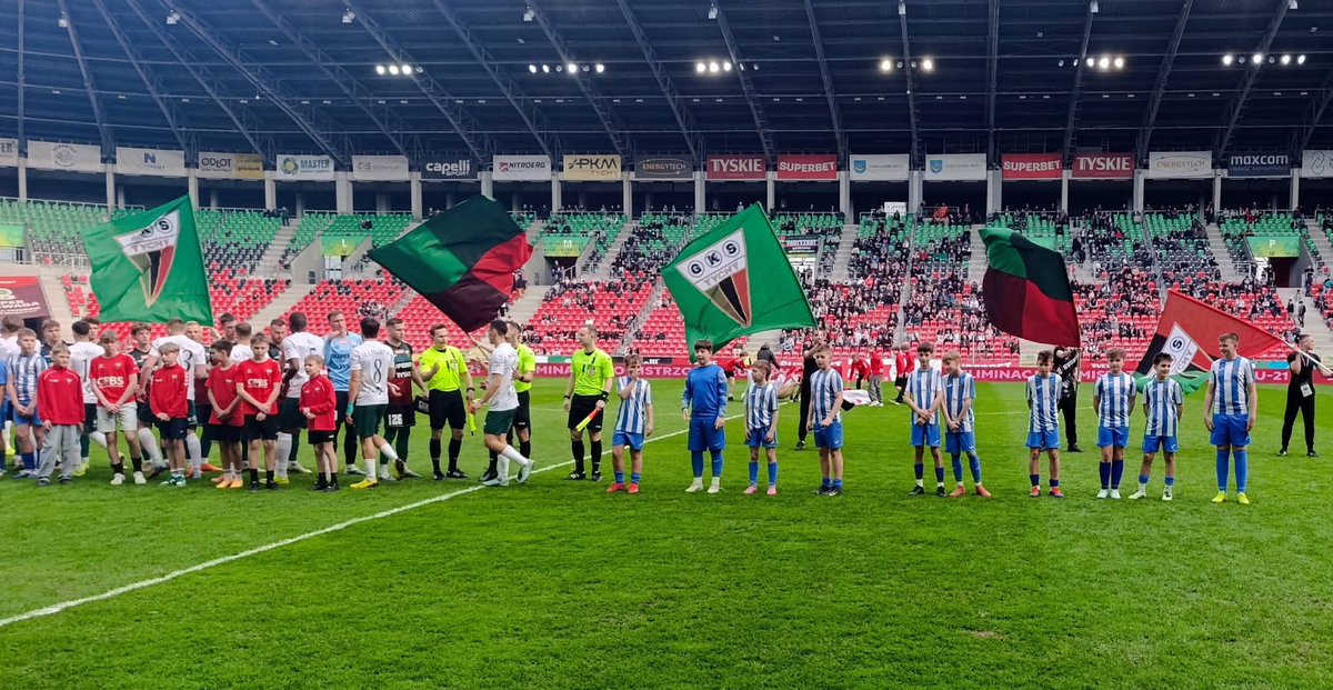 FWaldenburg tweet media