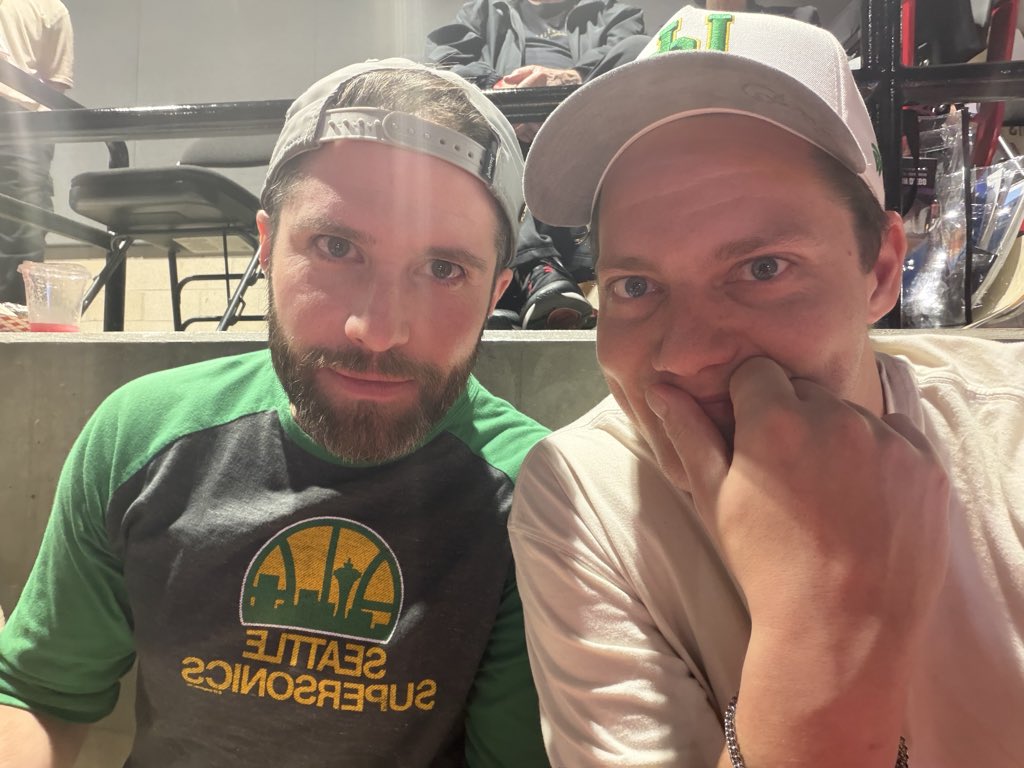bigbaseballguy's tweet photo. #MMSELFIE https://t.co/D5sVEsxMdP
