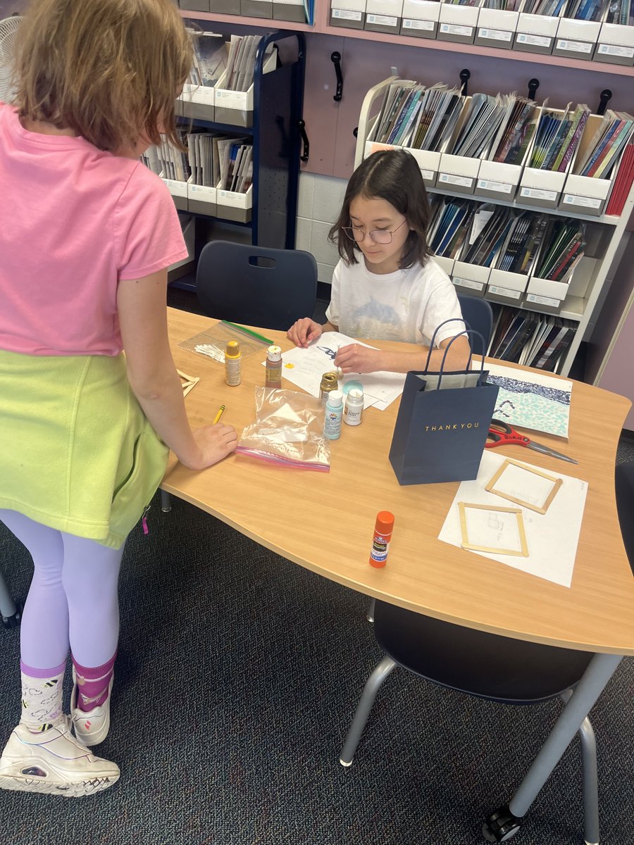 Mrs. Born tweet media