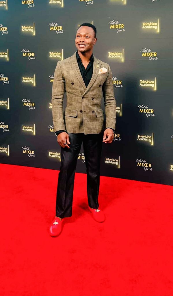 PoppaBitcoin's tweet photo. #TelevisionAcademy
The standard is set. 🥂✨
#TelevisionAcademy #ActorsLife #MainCharacter #AlefOrixa #TheFrequency https://t.co/VmZ0LxOmWW