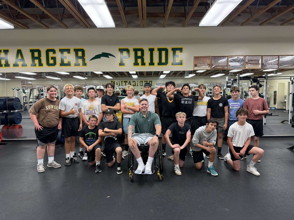 Edison Football ⚡️ tweet media