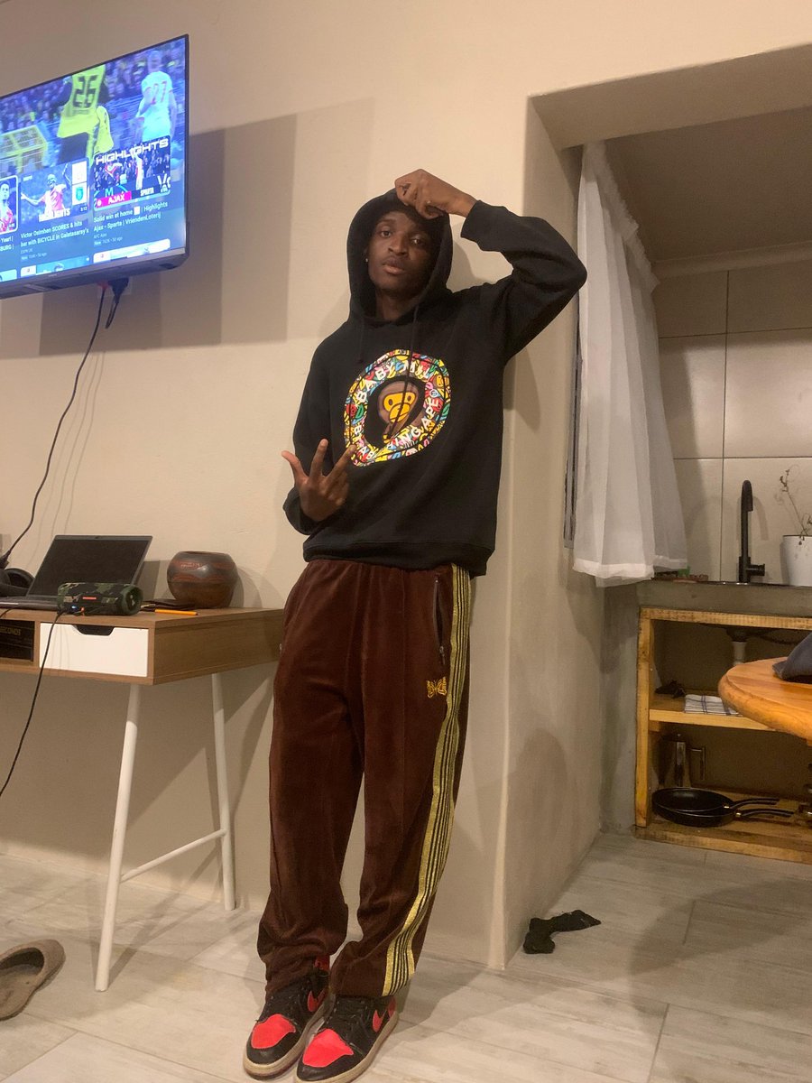 Mxchael Blue tweet media