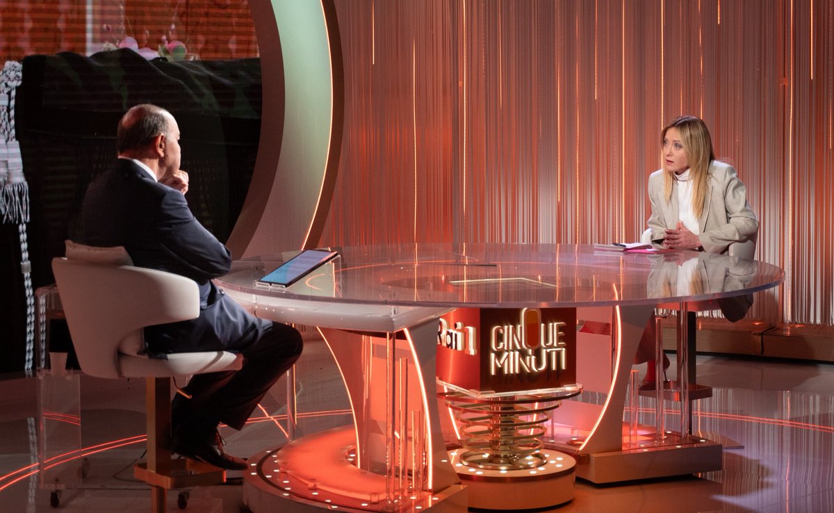 Porta a Porta tweet media