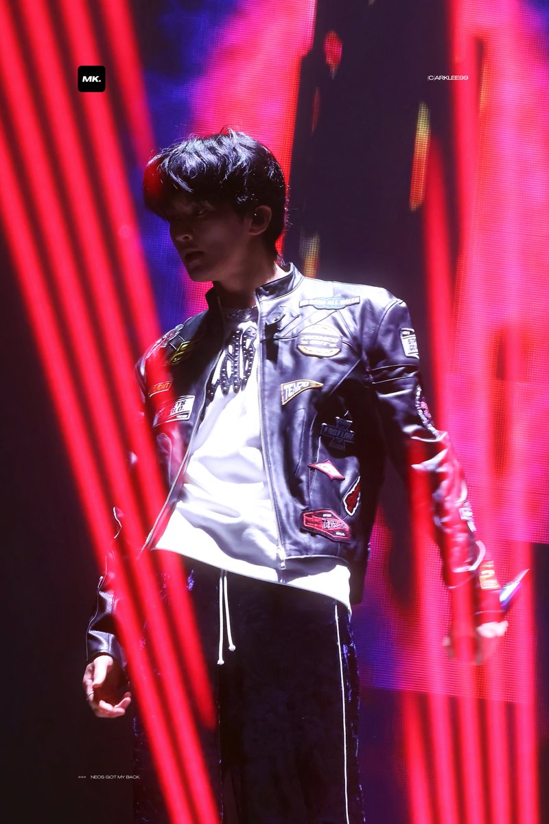 🎱+💚 tweet media