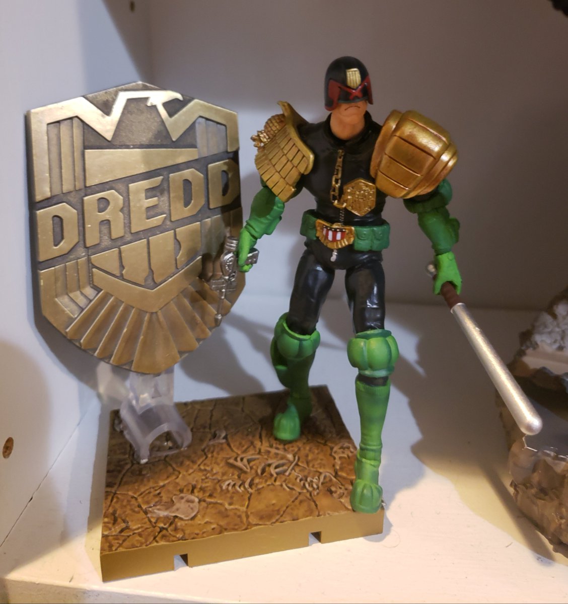 Calel-327 tweet media