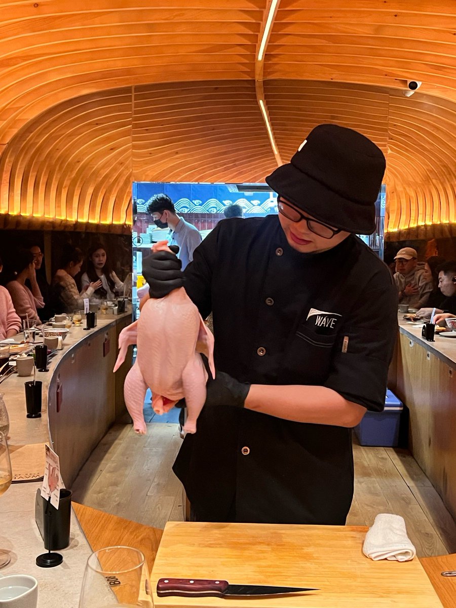 chris saunders tweet media