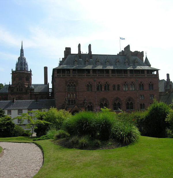 Undiscovered Scotland tweet media