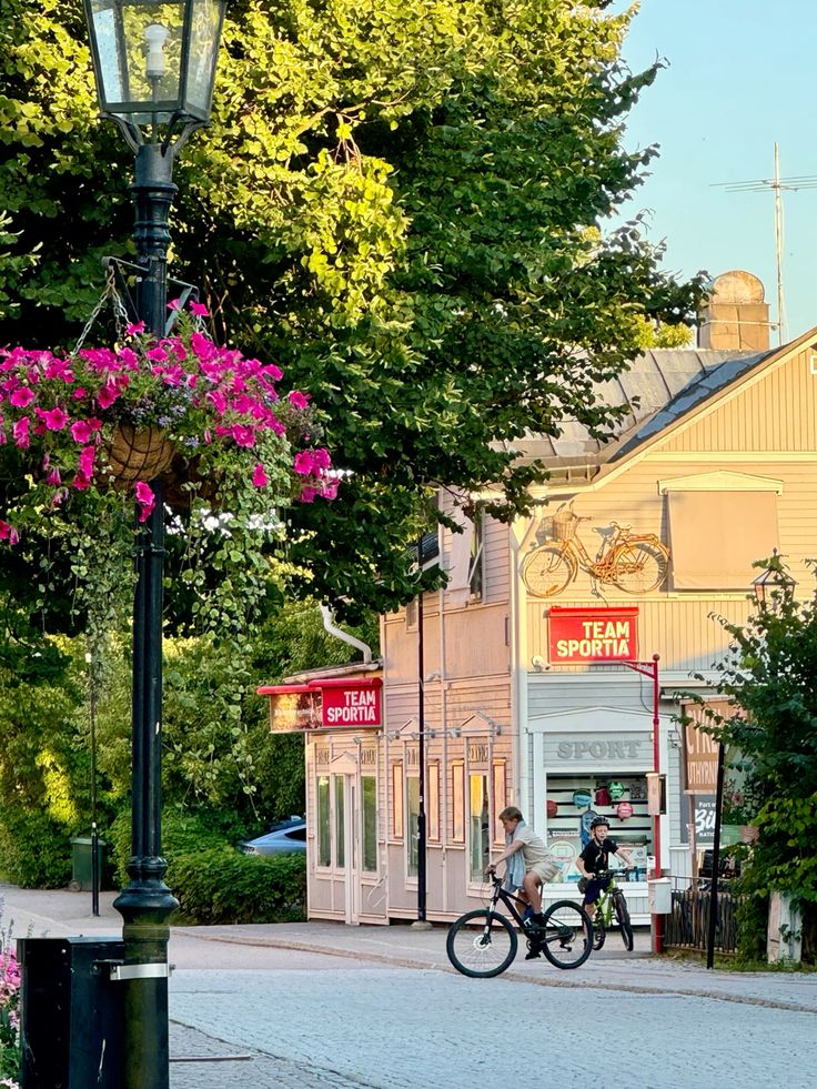 The Nature tweet media