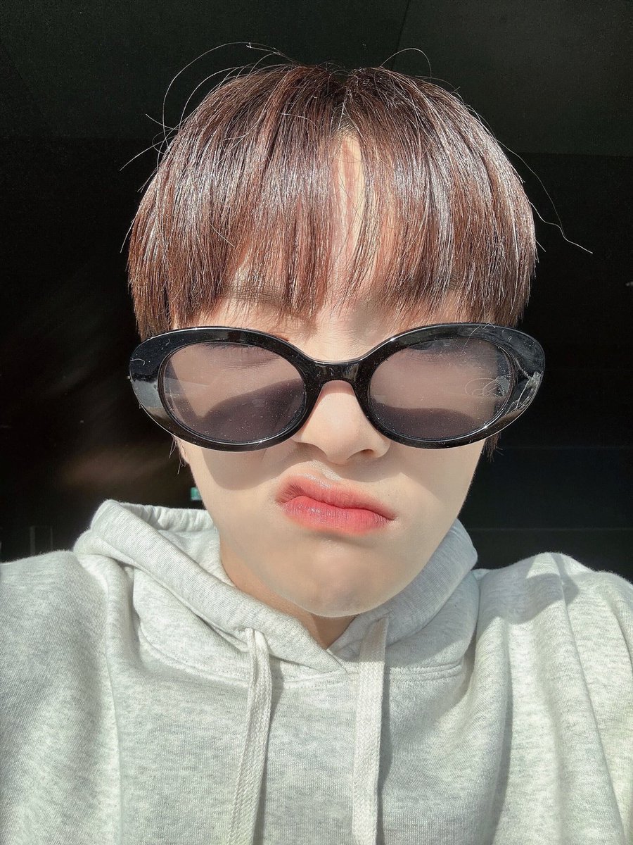 𝐇oy decidí decir #𝐶αtch·mᥱ如果ᰍ𝐶αn y salir corriendo para disfrutar del gran #𝑛ig𝚑𝐭𝚖𝕒reʼ𝕤ྀ𝕣ē𝕥urn 👻♡ solo espero que nadie decida decirme nada y me deje solito disfrutando de este regreso.

𝙲h𝕚𝚜ak𝕚 𝚏r. nǝkomɑ 🐈‍⬛✺ !