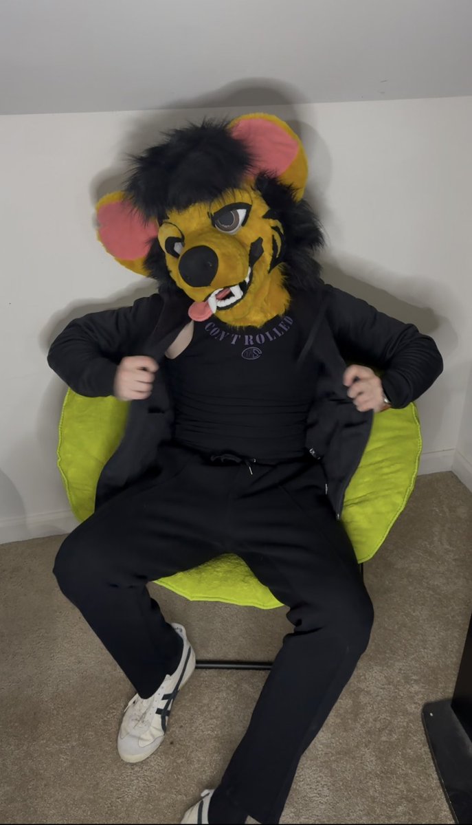 Daveytheyeen 🔜FWA tweet media