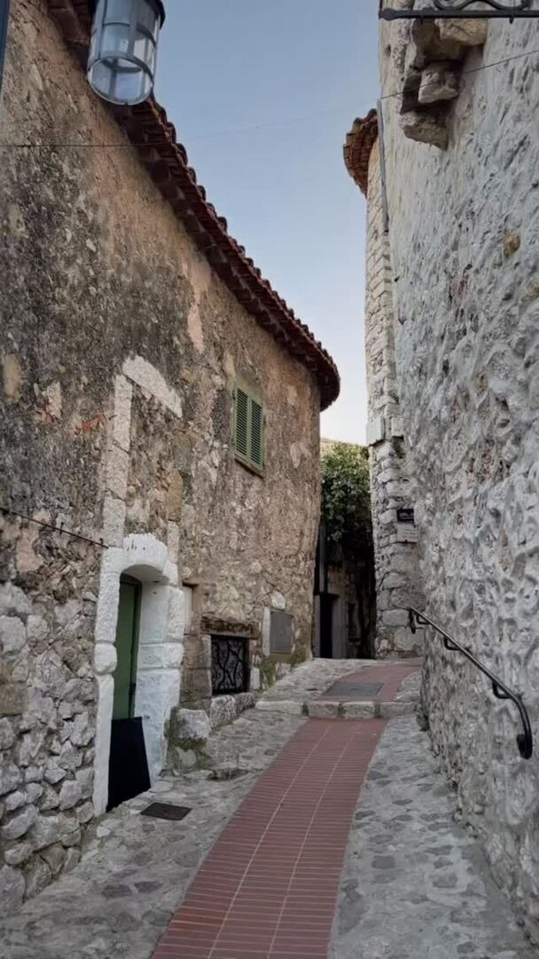 Quick visit to #ezevillage with @bensploring instagr.am/p/DWHcHDNCc2u/