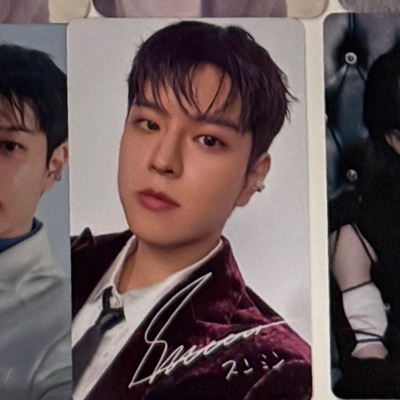 nazzle dazzle (got headpats from chan) ⊹₊⟡⋆ tweet media