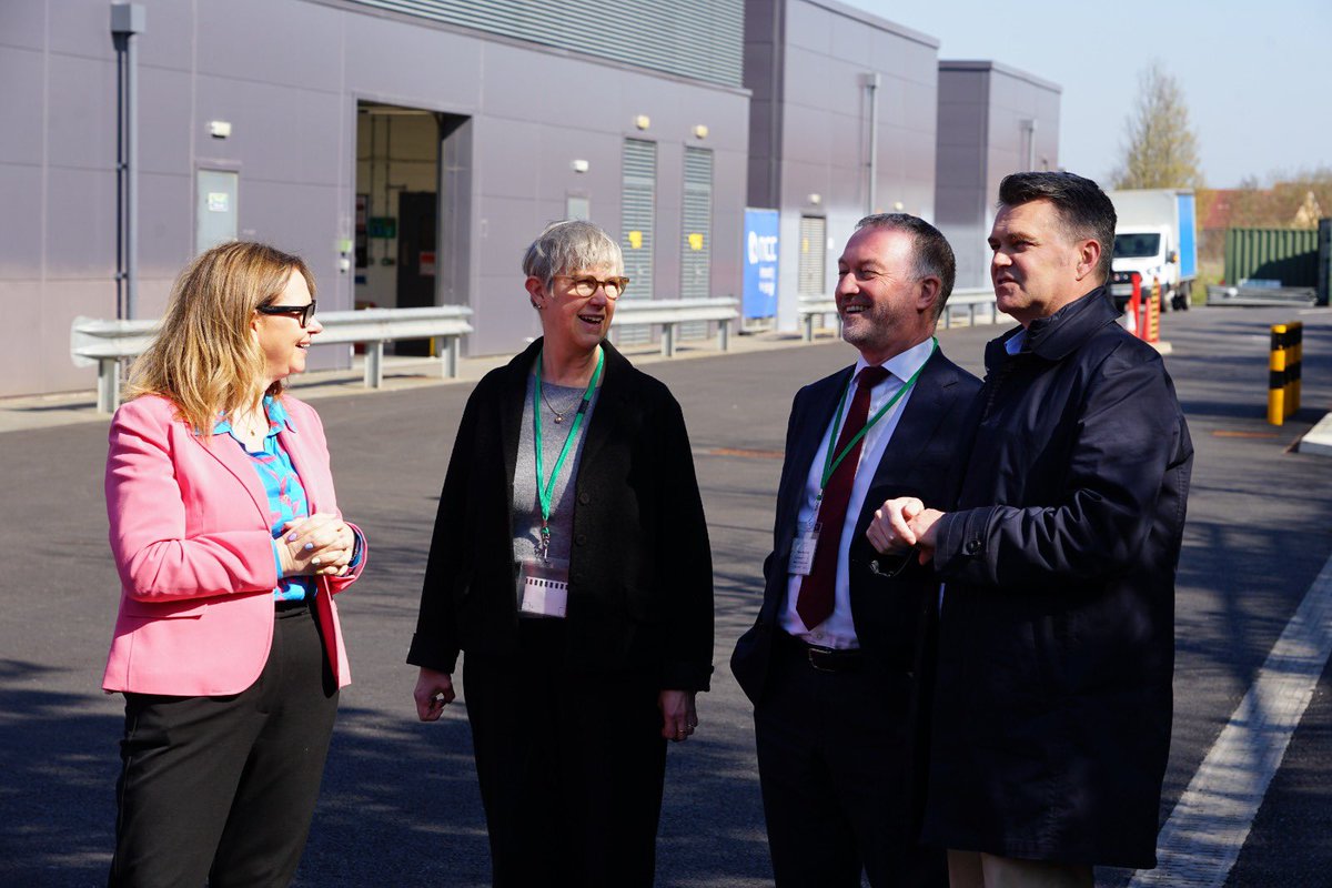 Steve Reed tweet media