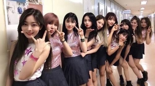 pristin updates ⋆˙⟡ tweet media