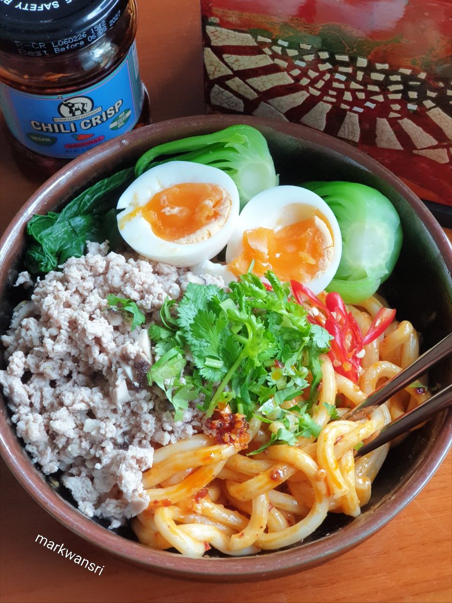 Maekwansri tweet media